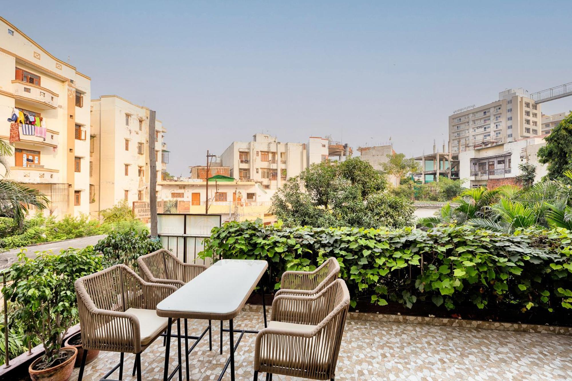 International Travellers' Hostel By Ith Stays Varanasi Exterior photo