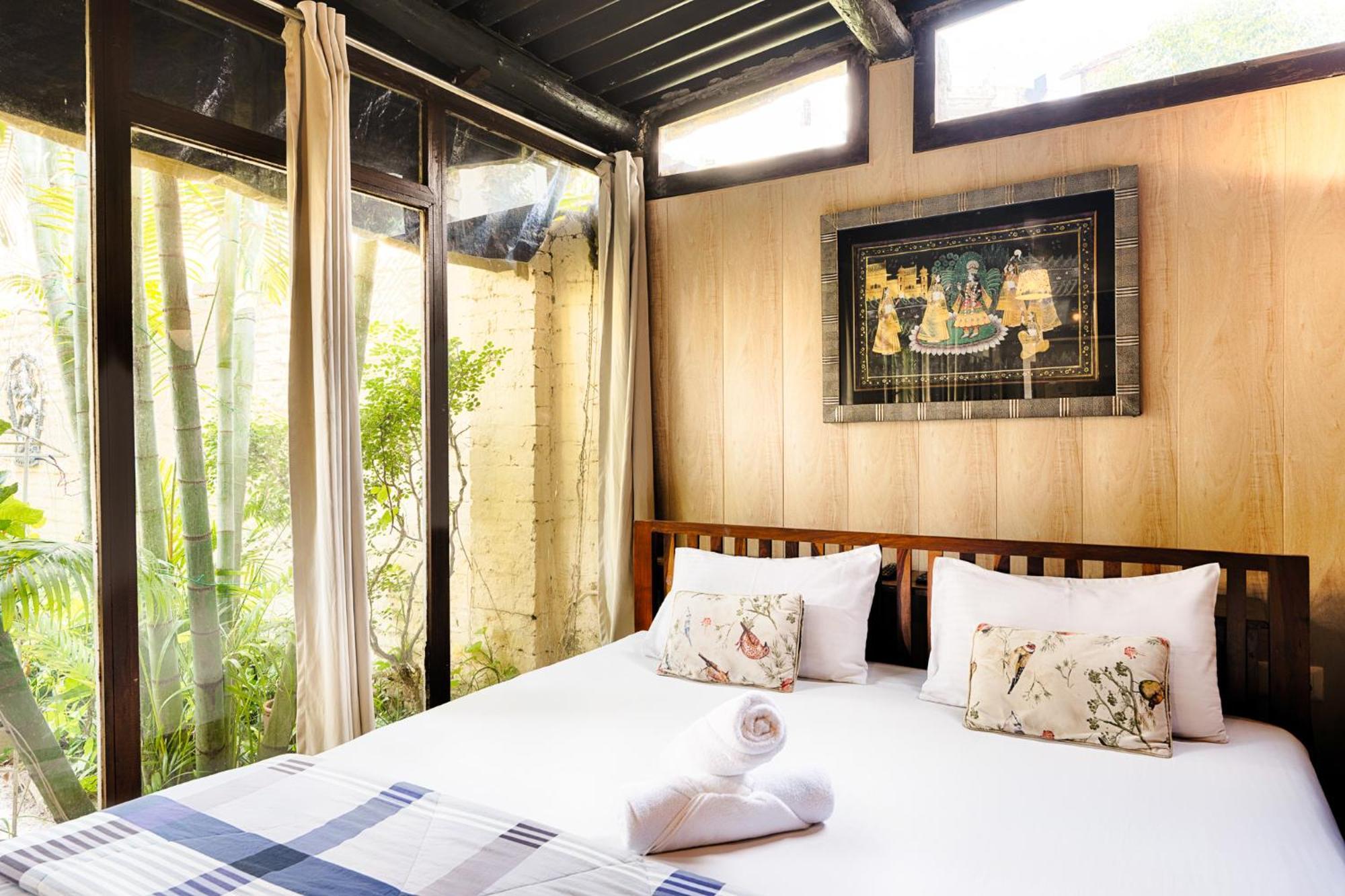 International Travellers' Hostel By Ith Stays Varanasi Exterior photo