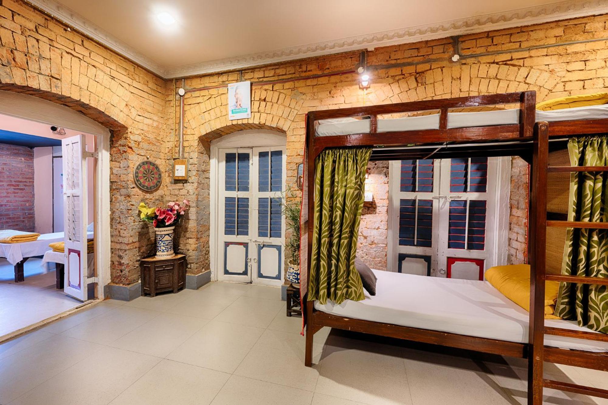 International Travellers' Hostel By Ith Stays Varanasi Exterior photo