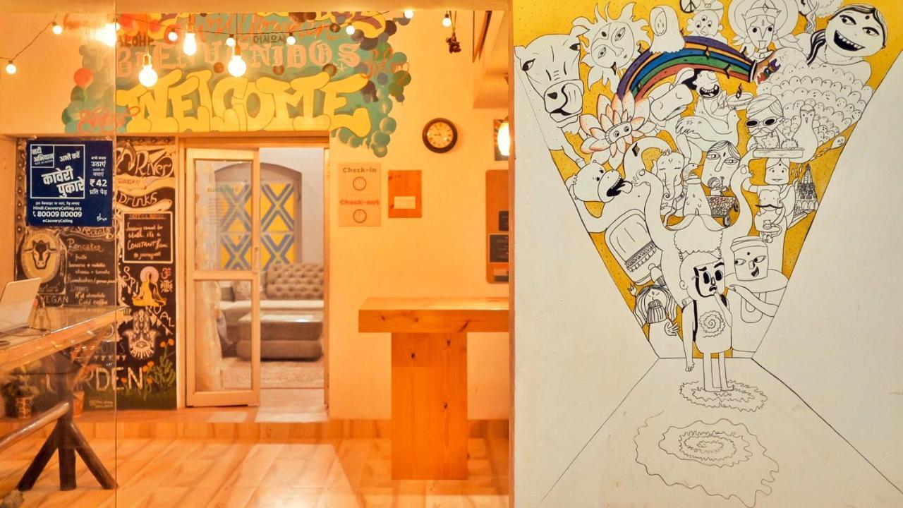 International Travellers' Hostel By Ith Stays Varanasi Exterior photo